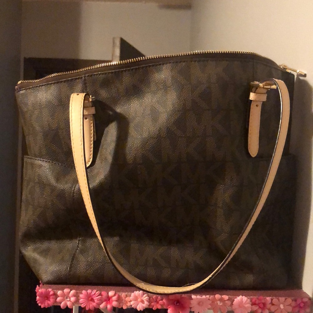 MK medium tote bag